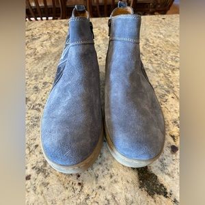 Comfortiva Fall Boot navy camo NEW size 10w.